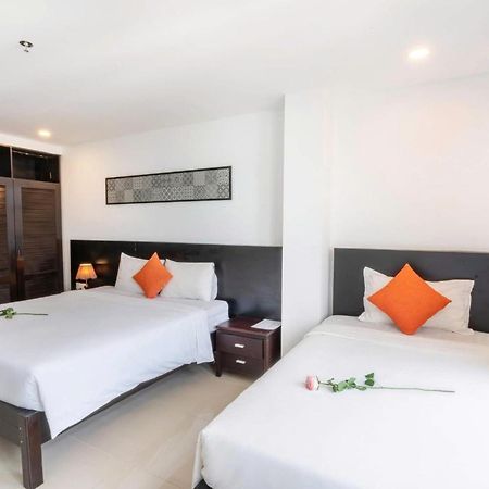 Queen Palace Sea View Hotel Da Nang Exteriör bild